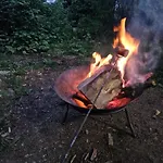 Jeleni Drevenice S Vlastni Virivkou Ferienhaus Horni Halze