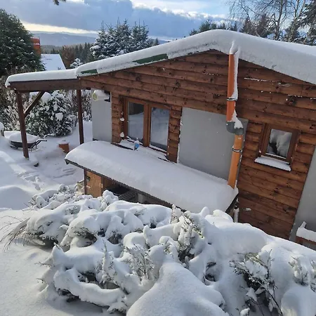Jeleni Drevenice S Vlastni Virivkou Horní Halže