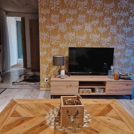 Jeleni Drevenice S Vlastni Virivkou Holiday home