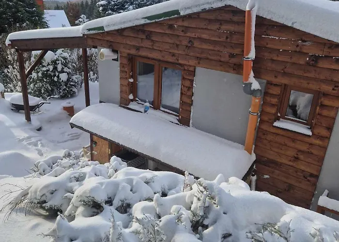 Jeleni Drevenice S Vlastni Virivkou Horni Halze
