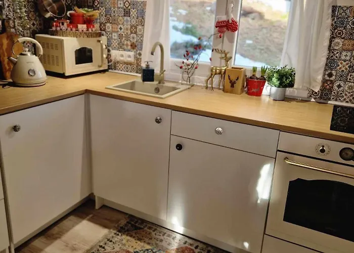 Jeleni Drevenice S Vlastni Virivkou Vakantiehuis *