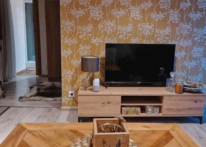 Jeleni Drevenice S Vlastni Virivkou Vakantiehuis